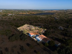 Moradia T4 - Bensafrim, Lagos, Faro (Algarve) - Miniatura: 29/29