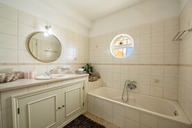 Moradia T4 - Bensafrim, Lagos, Faro (Algarve) - Miniatura: 25/46