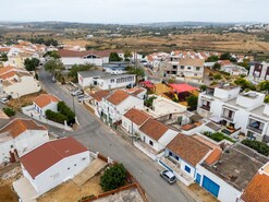 Moradia T2 - Mexilhoeira Grande, Portimo, Faro (Algarve) - Miniatura: 3/5