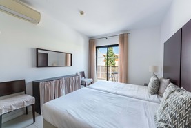 Apartamento T2 - S�o Gon�alo de Lagos, Lagos, Faro (Algarve) - Miniatura: 15/38