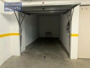 Garagem - P�voa de Santa Iria, Vila Franca de Xira, Lisboa - Miniatura: 6/9