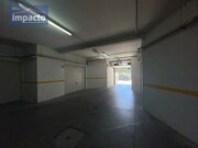 Garagem - P�voa de Santa Iria, Vila Franca de Xira, Lisboa - Miniatura: 8/9