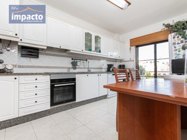 Apartamento T3 - Alverca do Ribatejo, Vila Franca de Xira, Lisboa - Imagem grande