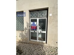Loja - Sobral de Monte Agrao, Sobral de Monte Agrao, Lisboa