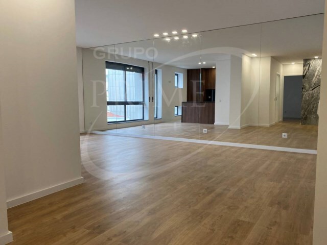 Apartamento T4 - Cedofeita, Porto, Porto - Imagem grande