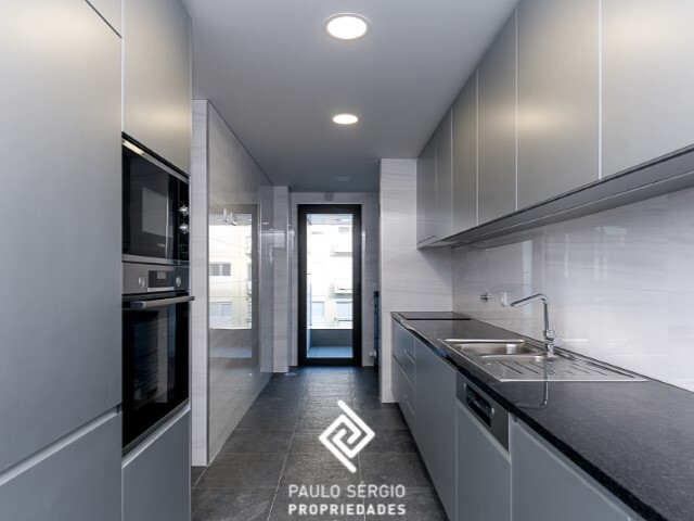 Apartamento T3 - Cedofeita, Porto, Porto - Imagem grande