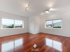 Apartamento T2 - Santa Marinha, Vila Nova de Gaia, Porto