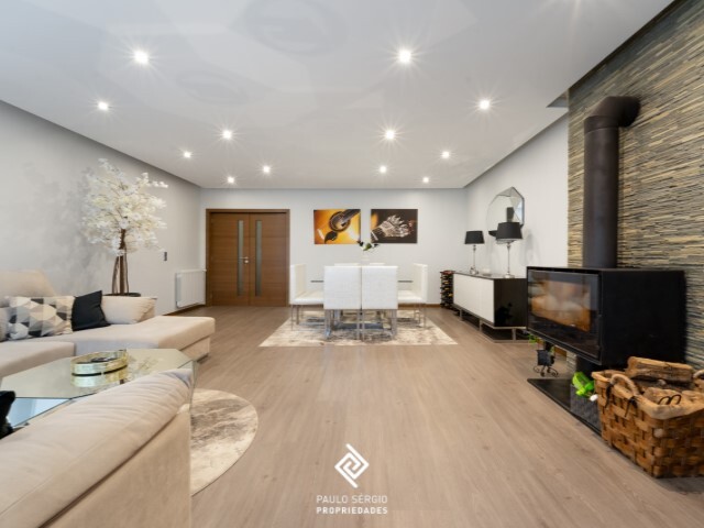 Apartamento T4 - Vilar de Andorinho, Vila Nova de Gaia, Porto - Imagem grande