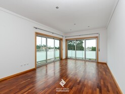 Apartamento T2 - Nogueira da Regedoura, Santa Maria da Feira, Aveiro