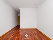 Apartamento T2 - Nogueira da Regedoura, Santa Maria da Feira, Aveiro - Miniatura: 9/9