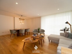 Apartamento T3 - Santa Marinha, Vila Nova de Gaia, Porto
