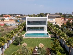 Moradia T4 - Silvalde, Espinho, Aveiro