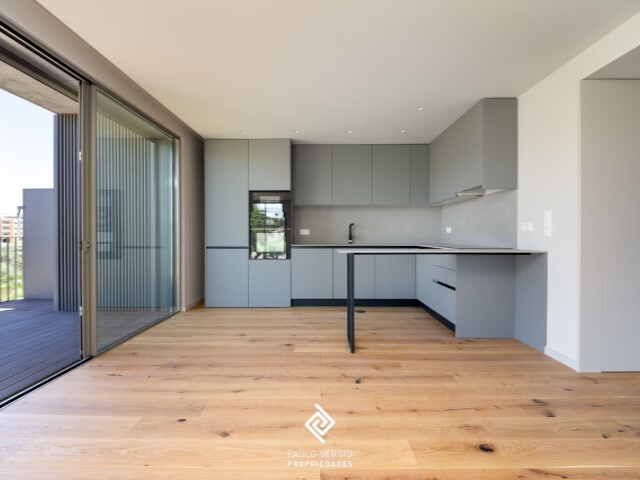 Apartamento T3 - S�o Felix da Marinha, Vila Nova de Gaia, Porto - Imagem grande