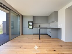 Apartamento T3 - S�o Felix da Marinha, Vila Nova de Gaia, Porto