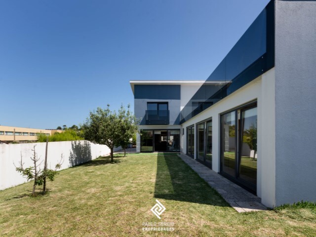 Moradia T4 - So Felix da Marinha, Vila Nova de Gaia, Porto - Imagem grande