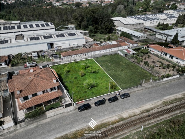Terreno Urbano - Pa�os de Brand�o, Santa Maria da Feira, Aveiro - Imagem grande