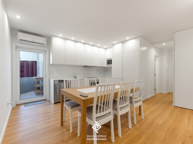 Apartamento T2 - S�o Felix da Marinha, Vila Nova de Gaia, Porto - Imagem grande