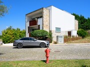 Moradia T4 - Oliveira do Douro, Vila Nova de Gaia, Porto - Miniatura: 2/9