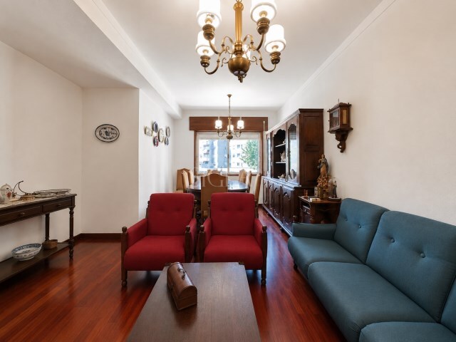 Apartamento T4 - Santa Marinha, Vila Nova de Gaia, Porto - Imagem grande