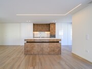 Apartamento T2 - S�o Felix da Marinha, Vila Nova de Gaia, Porto - Miniatura: 8/9