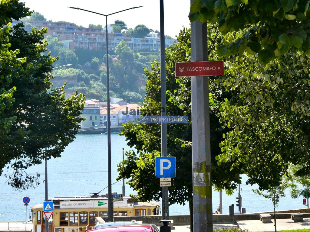 Pr�dio - Lordelo do Ouro, Porto, Porto - Miniatura: 6/9