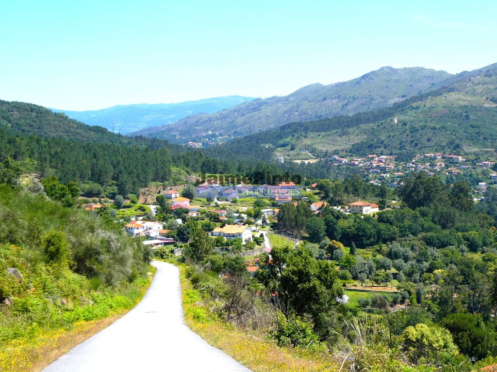 Terreno Urbano - Navi� e Vitorino dos Pi�es, Ponte de Lima, Viana do Castelo