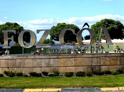 Pr�dio - Vila Nova de Foz C�a, Vila Nova de Foz C�a, Guarda - Miniatura: 9/9