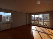 Apartamento T3 - Alhos Vedros, Moita, Setbal - Miniatura: 4/9