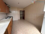 Apartamento T3 - Santo Ant�nio da Charneca, Barreiro, Set�bal - Miniatura: 4/9