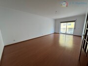 Apartamento T2 - Alto do Seixalinho, Barreiro, Setbal - Miniatura: 1/9