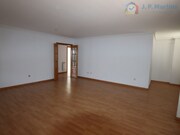 Apartamento T2 - Alhos Vedros, Moita, Setúbal - Miniatura: 3/9