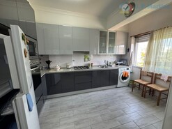 Apartamento T2 - Laranjeiro, Almada, Setúbal