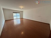Apartamento T4 - Alto do Seixalinho, Barreiro, Set�bal - Miniatura: 1/9