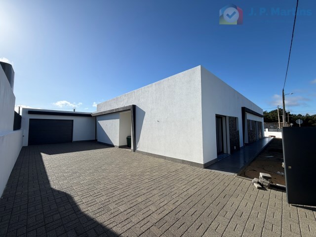 Moradia T3 - Quinta do Anjo, Palmela, Set�bal - Imagem grande