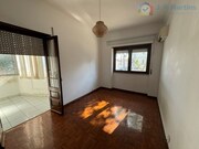 Apartamento T2 - Laranjeiro, Almada, Setbal - Miniatura: 7/9