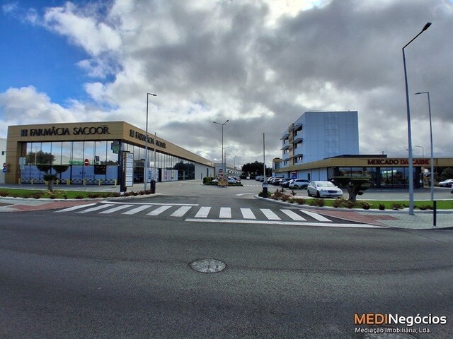 Loja - Montijo, Montijo, Set�bal - Imagem grande
