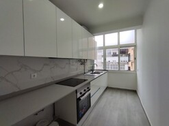 Apartamento T3 - Laranjeiro, Almada, Setbal