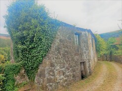 Ruina - Romarig�es, Paredes de Coura, Viana do Castelo