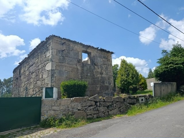 Moradia - Formariz e Ferreira, Paredes de Coura, Viana do Castelo - Imagem grande