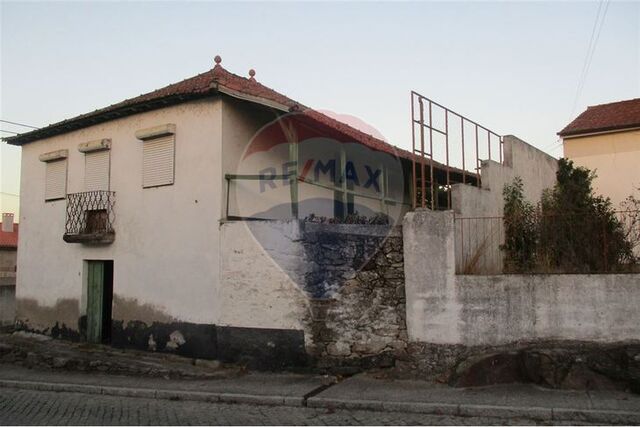 Moradia T3 - Outeiro Seco, Chaves, Vila Real - Imagem grande