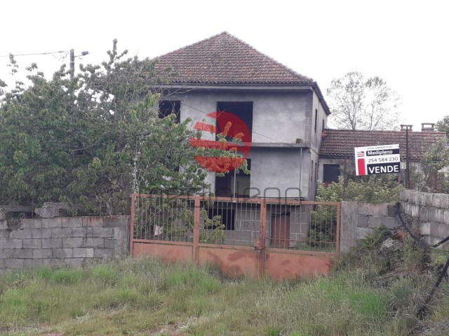 Moradia T3 - Vila Nova de Paiva, Vila Nova de Paiva, Viseu - Imagem grande