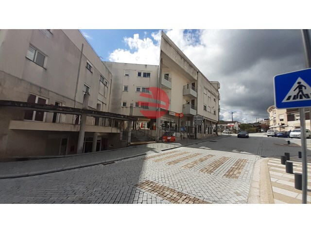 Loja - Moimenta da Beira, Moimenta da Beira, Viseu - Imagem grande