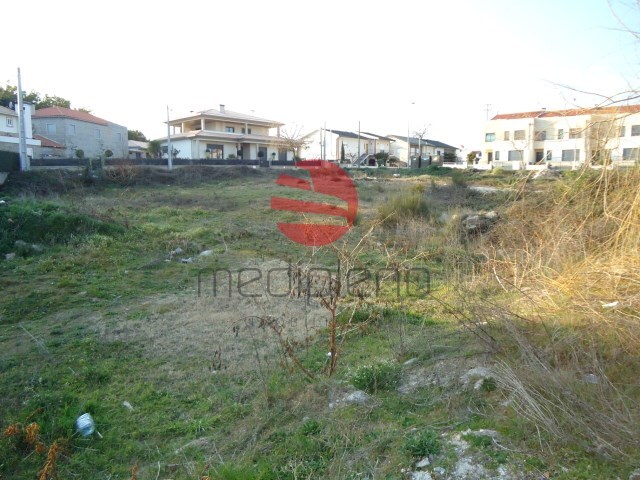 Terreno Urbano - S. Jo�o de Lourosa, Viseu, Viseu - Imagem grande