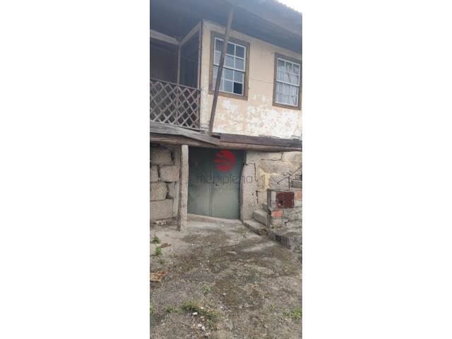 Moradia - S. Jo�o de Lourosa, Viseu, Viseu - Imagem grande