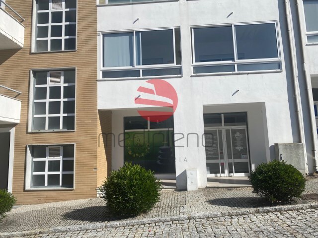 Loja - Moimenta da Beira, Moimenta da Beira, Viseu - Imagem grande