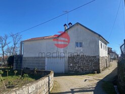 Moradia T3 - P�ra Velha, Moimenta da Beira, Viseu
