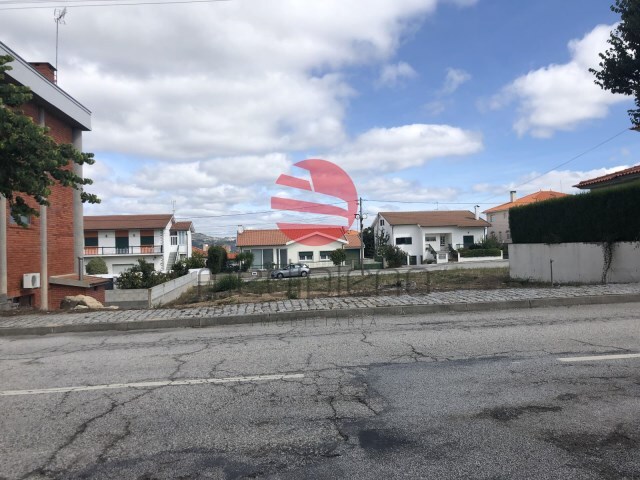 Terreno Urbano - Moimenta da Beira, Moimenta da Beira, Viseu - Imagem grande