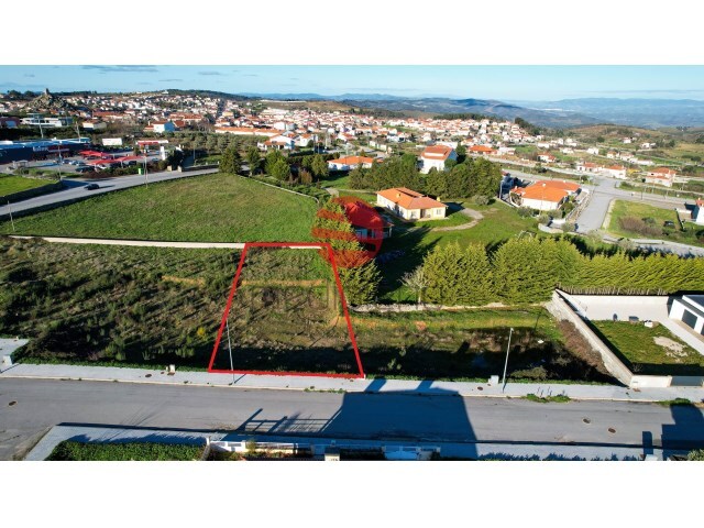 Terreno Urbano - Meda, Meda, Guarda - Imagem grande