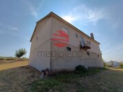 Moradia T3 - Vilarouco, S�o Jo�o da Pesqueira, Viseu - Miniatura: 3/9
