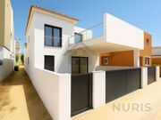 Moradia T2 - Alvor, Portimo, Faro (Algarve) - Miniatura: 1/9